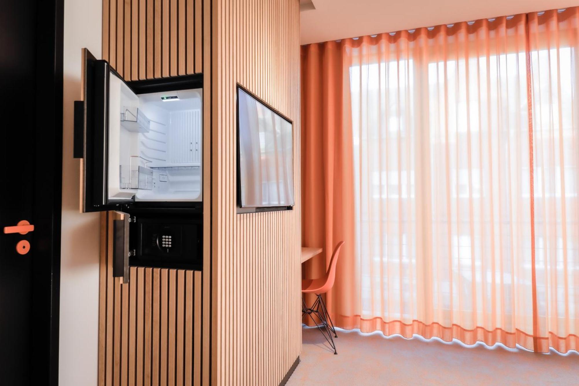 Art Hotel Ален Екстер'єр фото